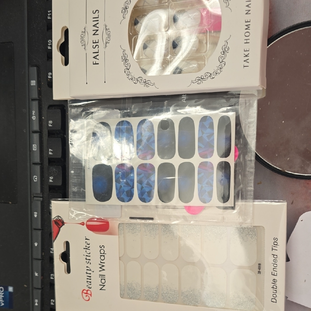Elegant Blue and Pink Nail Wraps and False Nails Set